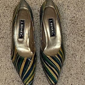 J Renee unique swirl pump